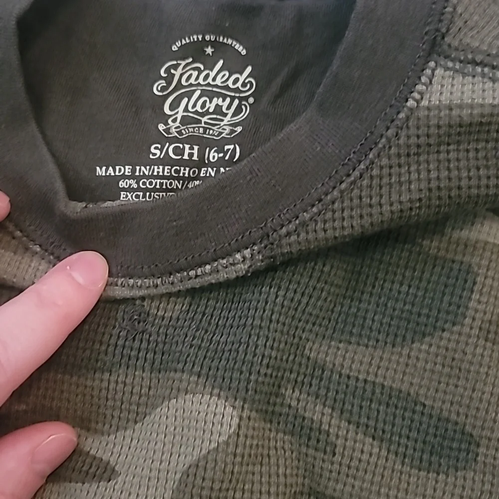 Boys Army print long sleeve shirts 6/7 - Picture 5 of 6